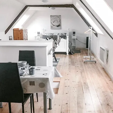 Maison De A Brambuan Bed & Breakfast