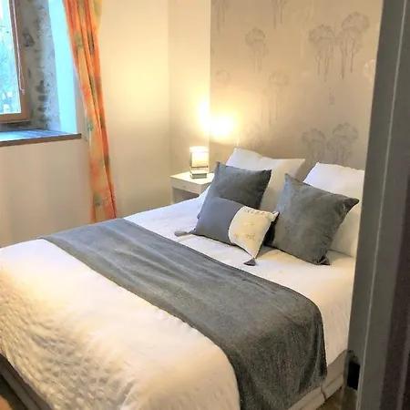 Maison De A Brambuan Bed & Breakfast Josselin
